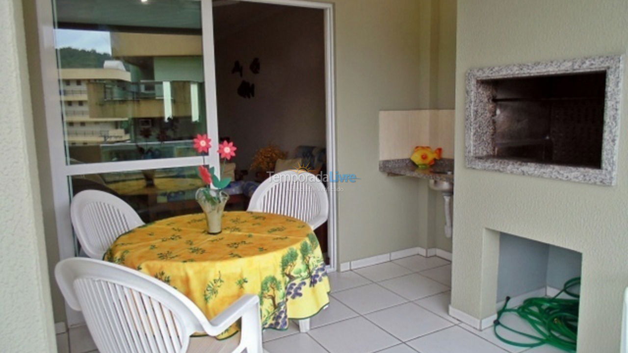 Apartment for vacation rental in Itapema (Centro)