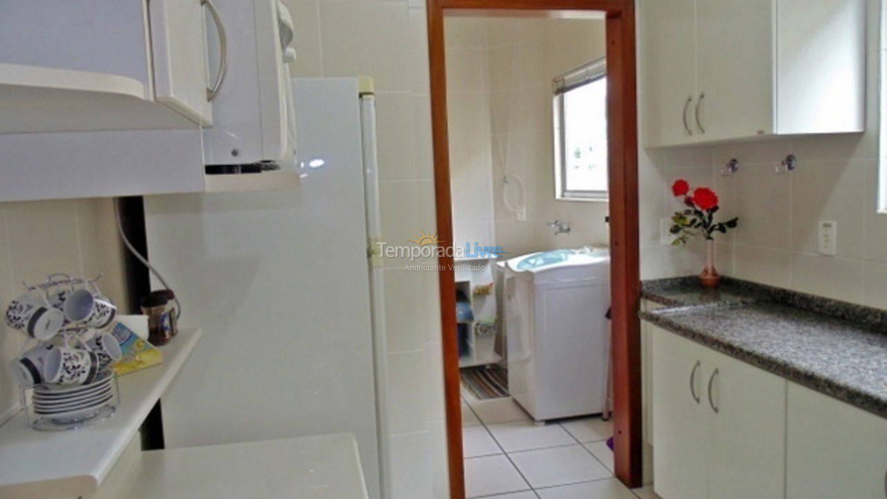 Apartment for vacation rental in Itapema (Centro)