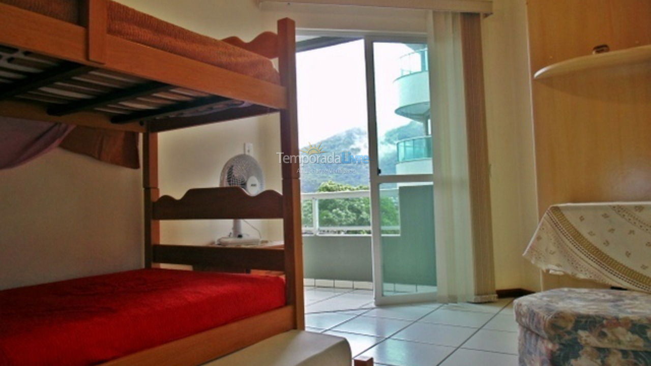 Apartment for vacation rental in Itapema (Centro)