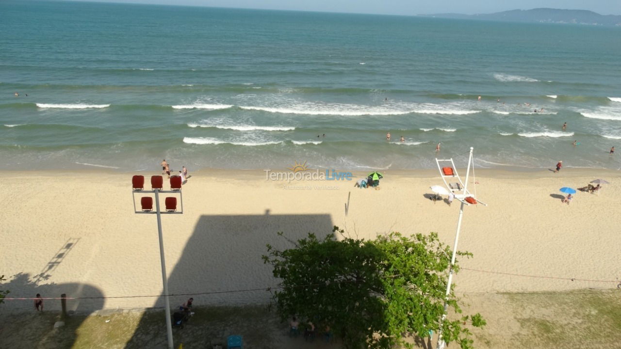 Apartment for vacation rental in Itapema (Centro)