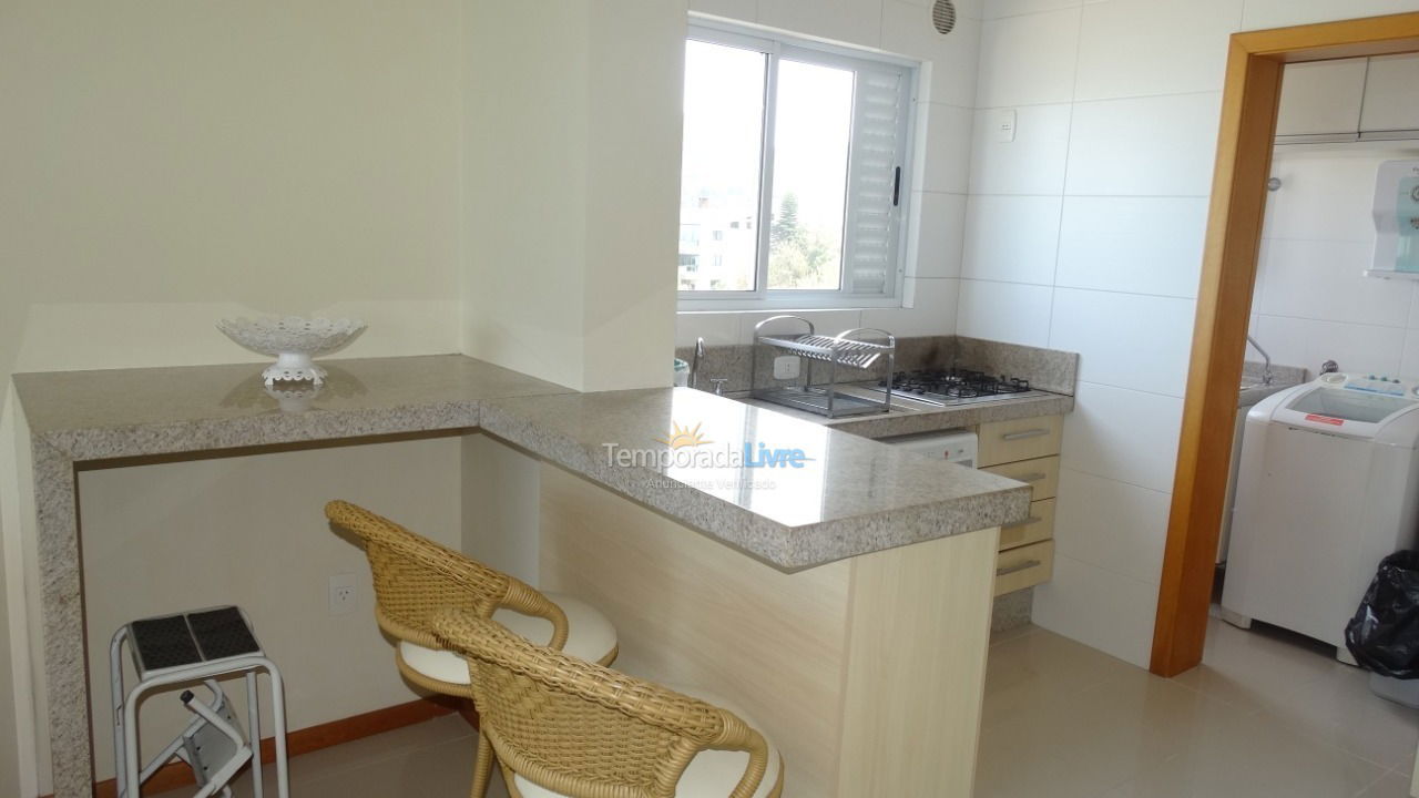 Apartamento para aluguel de temporada em Itapema (Centro)