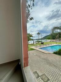 House in a condominium facing the sea in Boiçucanga Beach