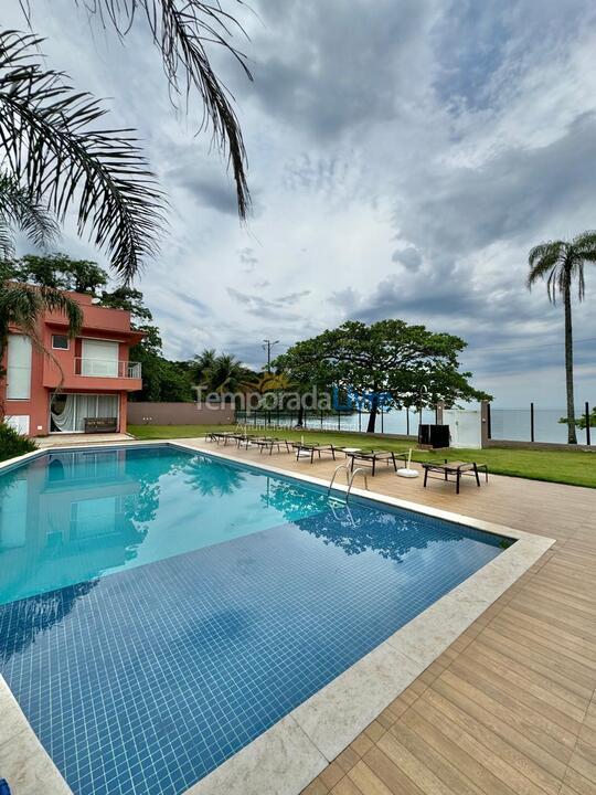 Casa para alquiler de vacaciones em São Sebastião (Boiçucanga)