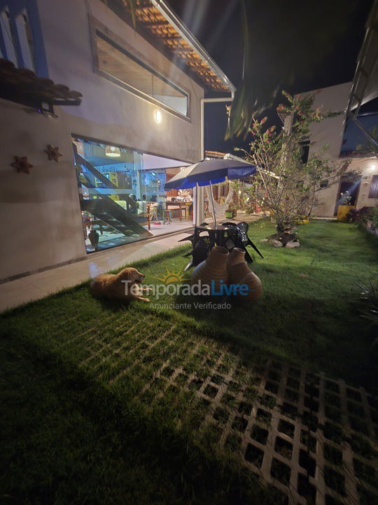 Casa para aluguel de temporada em Salinas da Margarida (Praia do Araçá)