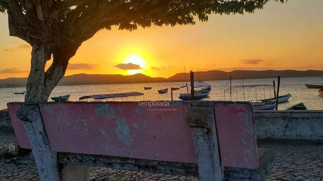 Casa para aluguel de temporada em Salinas da Margarida (Praia do Araçá)