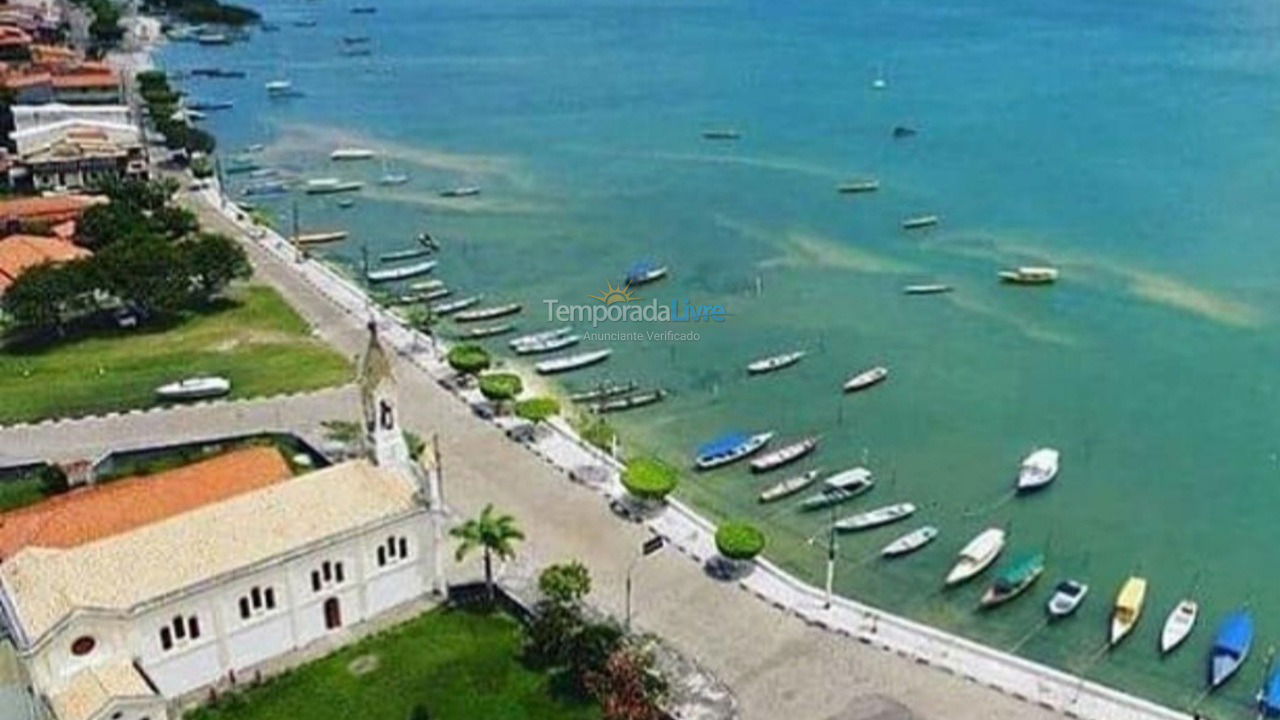 Casa para aluguel de temporada em Salinas da Margarida (Praia do Araçá)