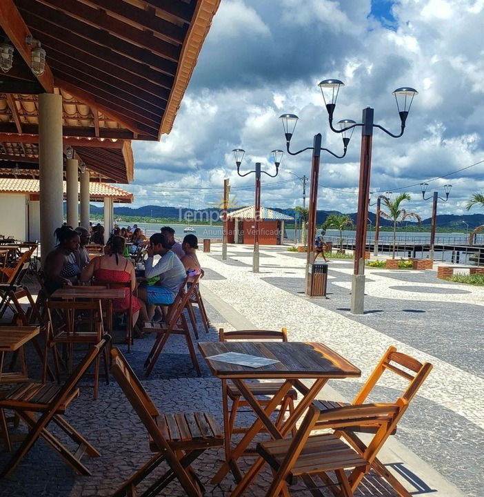 Casa para aluguel de temporada em Salinas da Margarida (Praia do Araçá)