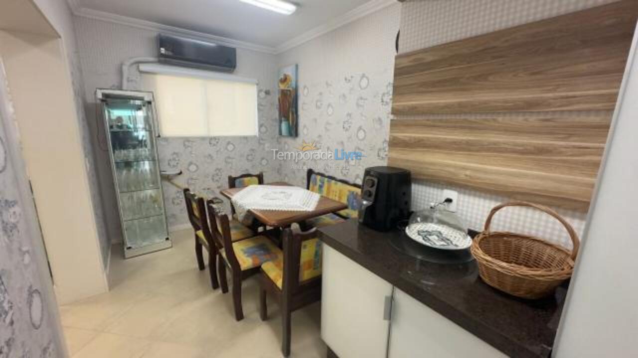 Apartamento para alquiler de vacaciones em Itapema (Centro)