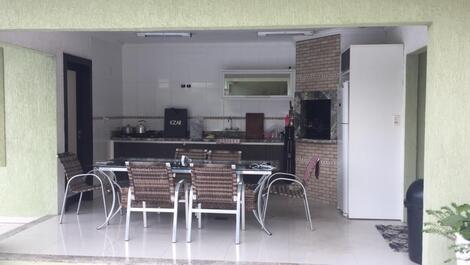 Air-conditioned house in Balneario Pereque for 15 people - 5 bedrooms