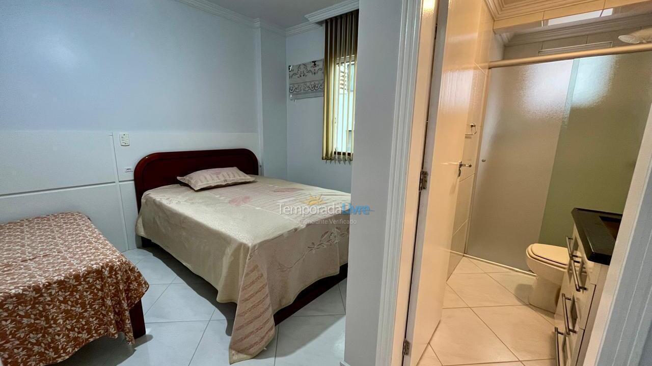 Apartamento para aluguel de temporada em Itapema (Meia Praia)