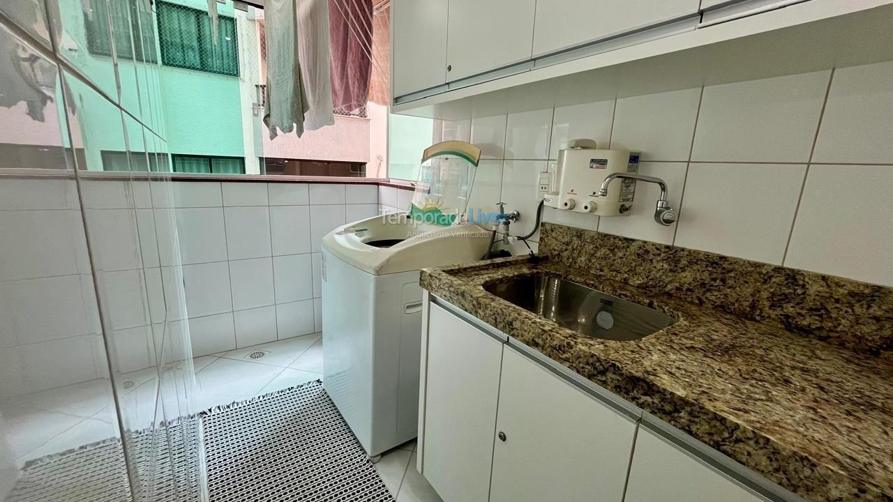 Apartamento para aluguel de temporada em Itapema (Meia Praia)