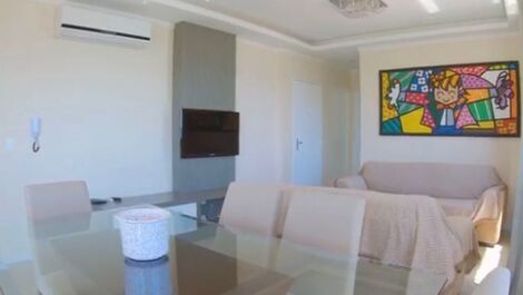 Sala com 2 ambientes com tv e wi-fi