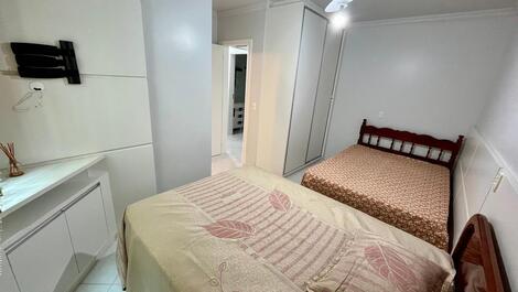 APARTAMENTO PARA ATÉ 12 PESSOAS CENTRO MEIA PRAIA