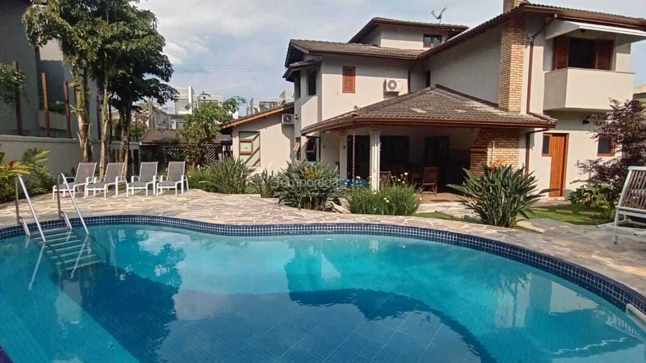 Casa para alquiler de vacaciones em São Sebastião (Juquehy)