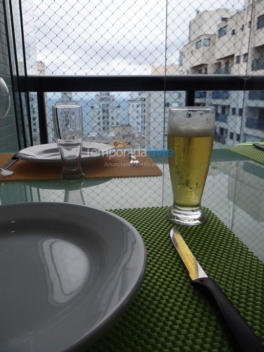 Apartamento para aluguel de temporada em Guarujá (Pitangueiras)