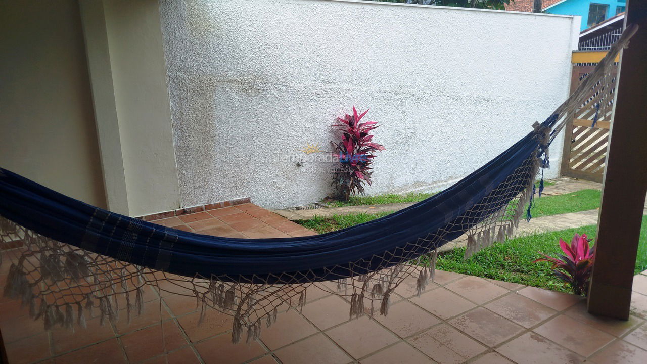 Casa para alquiler de vacaciones em Ubatuba (Praia do Lázaro)