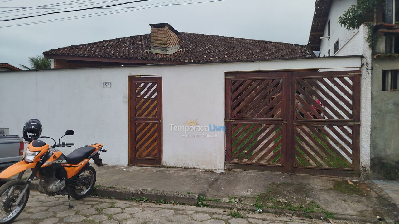 Casa para alquiler de vacaciones em Ubatuba (Praia do Lázaro)