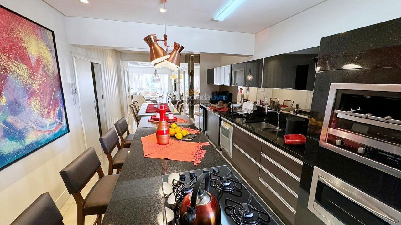 Apartamento para alquiler de vacaciones em Balneário Camboriú (Praia Central)
