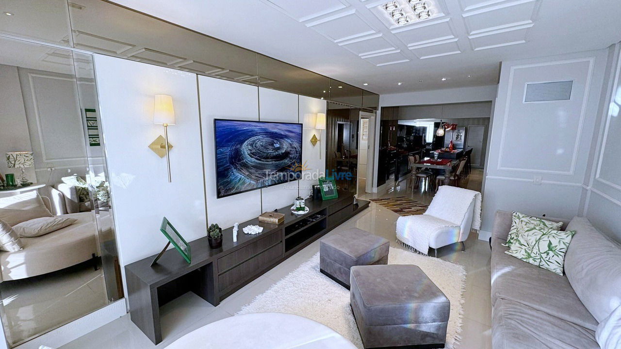 Apartamento para alquiler de vacaciones em Balneário Camboriú (Praia Central)