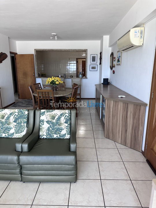 Apartamento para aluguel de temporada em Balneário Camboriú (Praia Central)