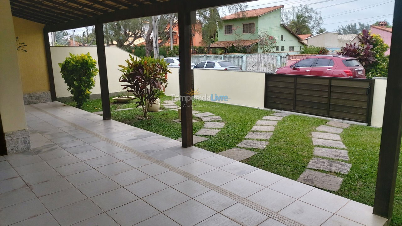 Casa para aluguel de temporada em Cabo Frio (Unamar)