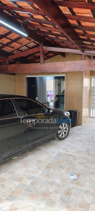 Casa para aluguel de temporada em Praia Grande (Praia do Caiçara)