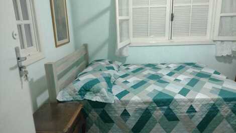 COMFORTABLE 4 BEDROOM HOUSE WITH SWIMMING POOL, GATED CONDO, LAGOINHA BEACH
