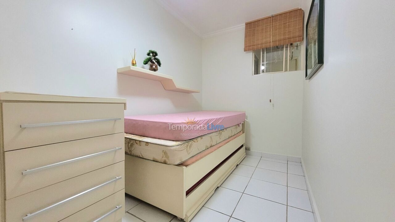 Apartment for vacation rental in Guarujá (Pitangueiras)