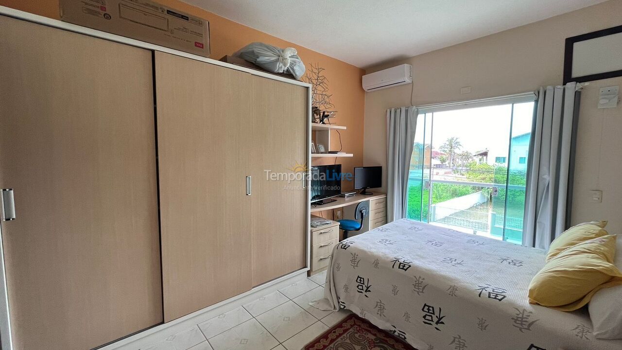 Casa para aluguel de temporada em São Francisco do Sul (Itaguaçu)