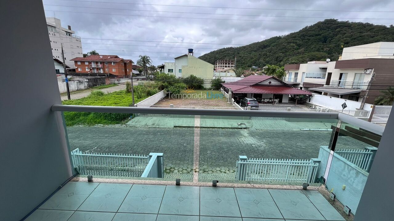 Casa para aluguel de temporada em São Francisco do Sul (Itaguaçu)