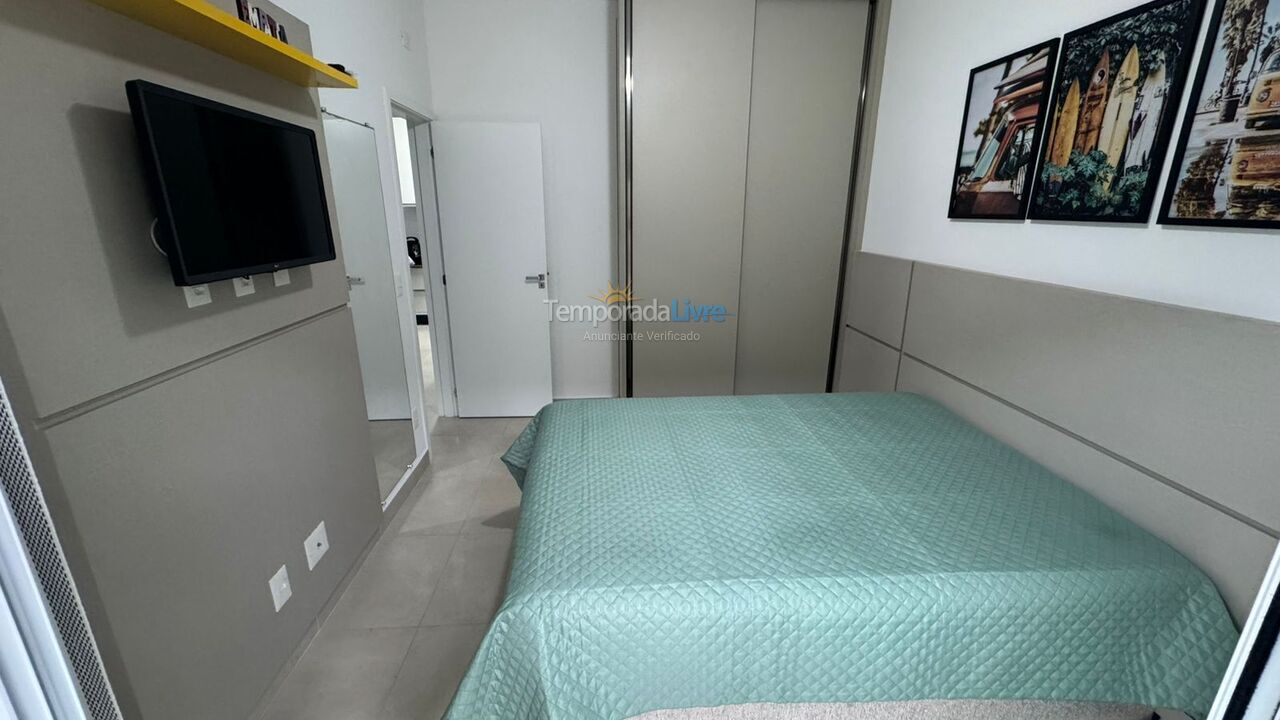 Apartamento para aluguel de temporada em Ubatuba (Praia das Toninhas)