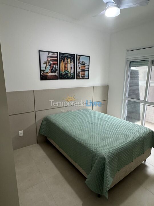 Apartamento para aluguel de temporada em Ubatuba (Praia das Toninhas)