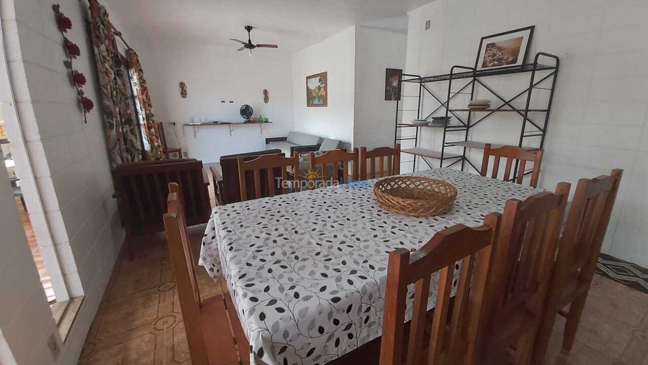 Casa para alquiler de vacaciones em Ubatuba (Maranduba)