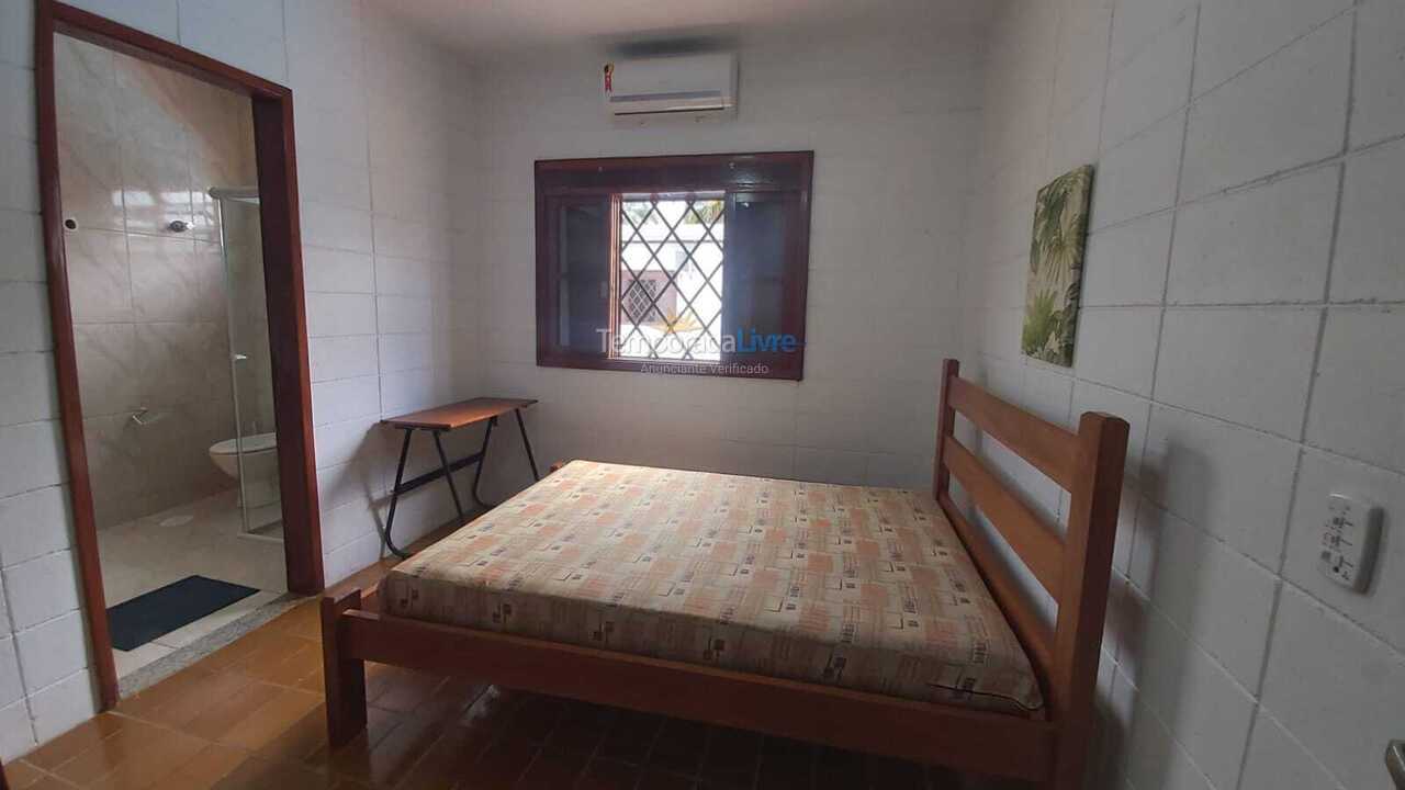 Casa para alquiler de vacaciones em Ubatuba (Maranduba)