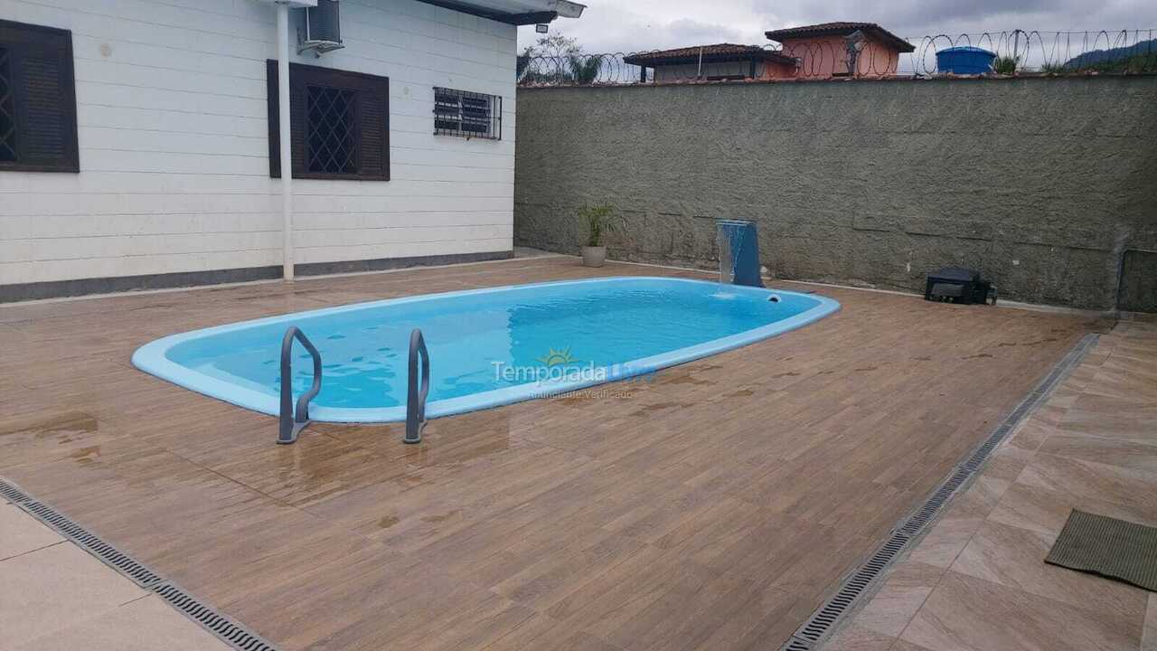 Casa para alquiler de vacaciones em Ubatuba (Maranduba)