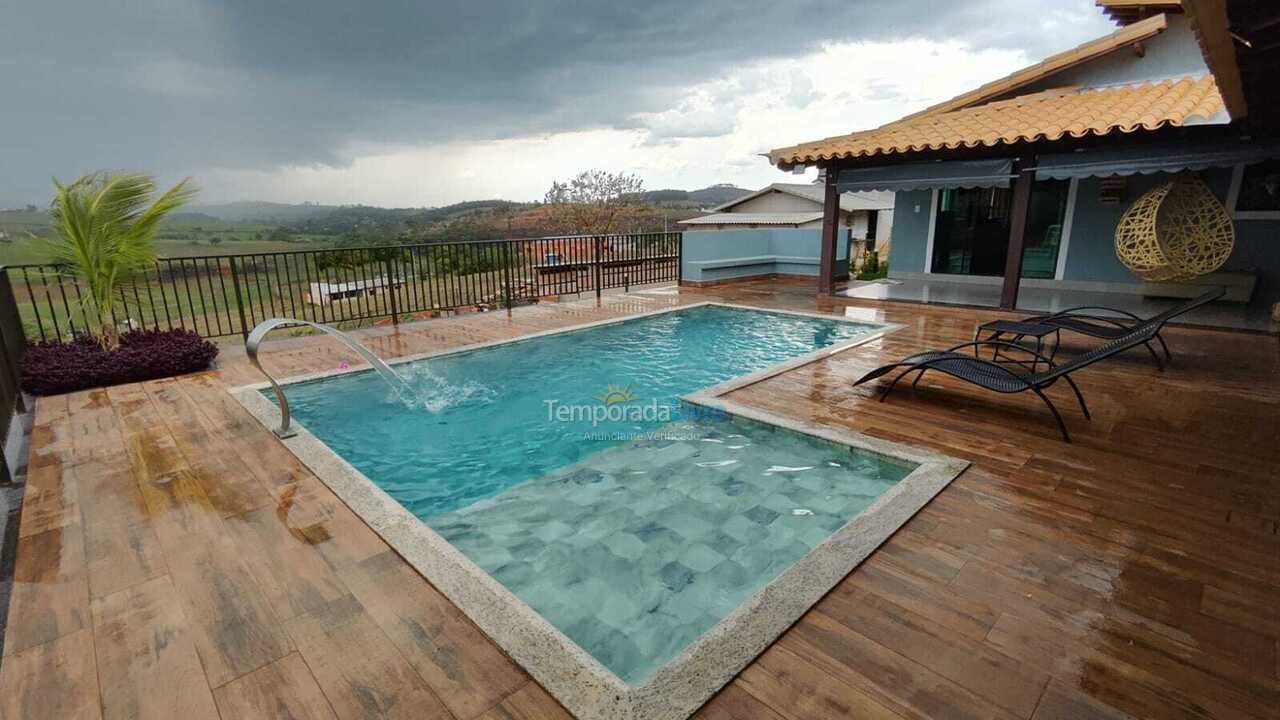 Casa para alquiler de vacaciones em Capitólio (Marina Costa Verde)