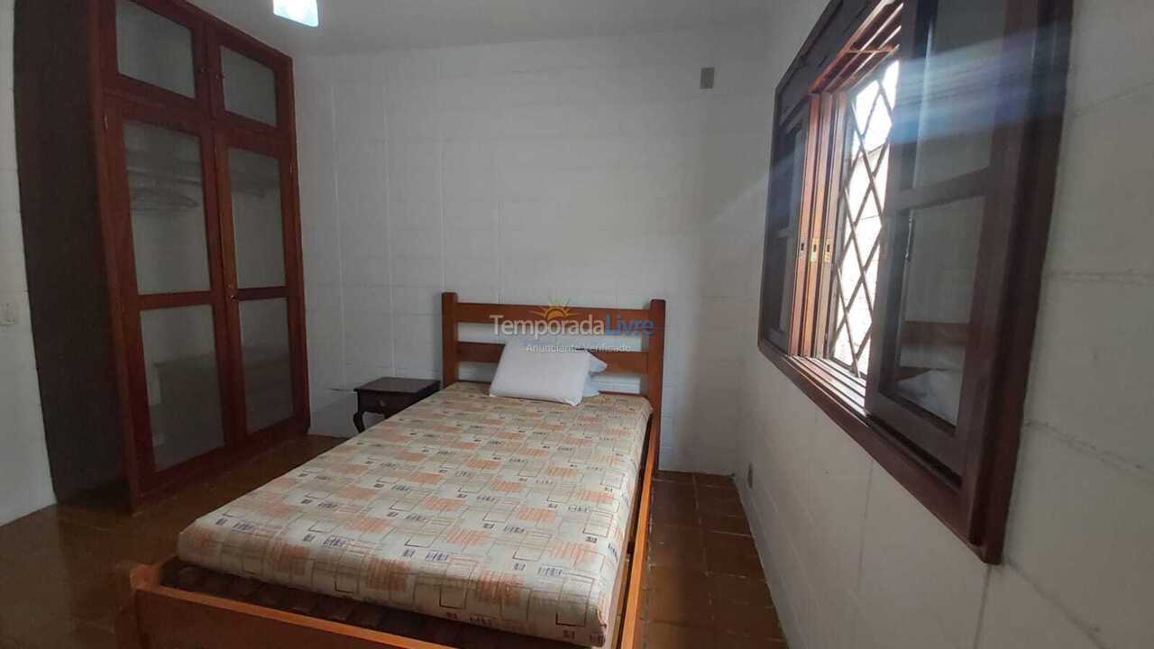 Casa para alquiler de vacaciones em Ubatuba (Maranduba)