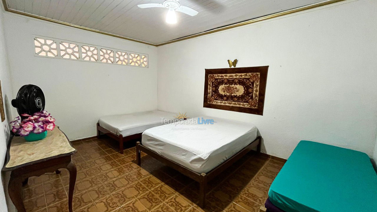 Casa para aluguel de temporada em Guarapari (Praia do Morro)