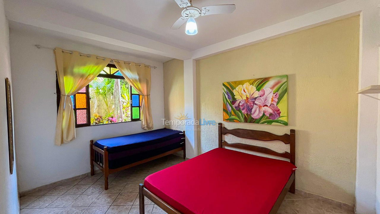 Casa para aluguel de temporada em Guarapari (Praia do Morro)