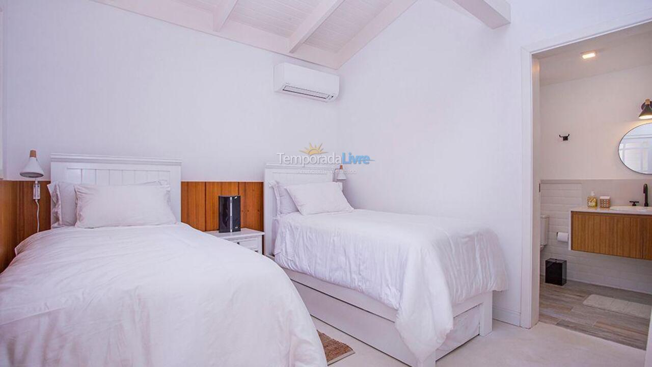 House for vacation rental in São Sebastião (Camburi)