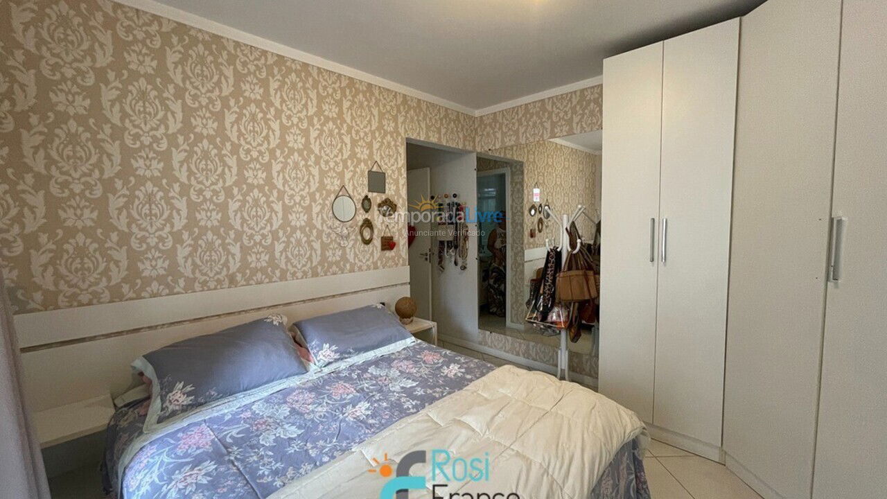 Apartment for vacation rental in Itapema (Meia Praia Quadra do Mar)