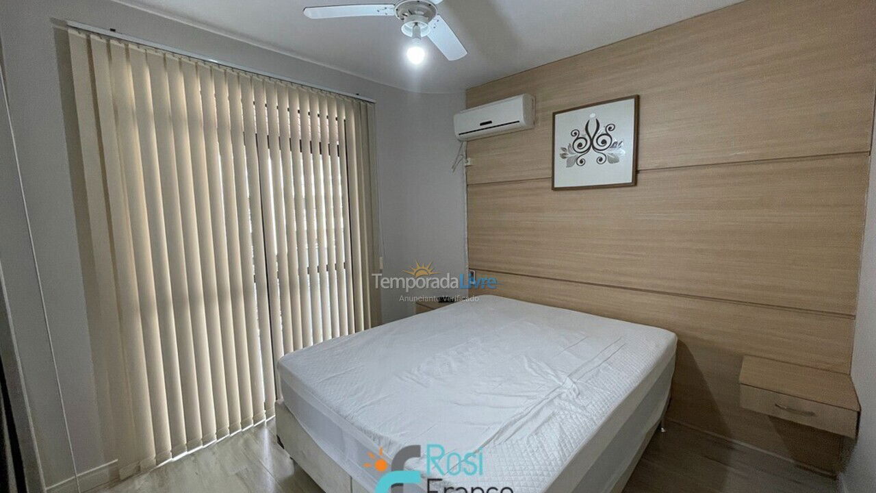 Apartment for vacation rental in Itapema (Meia Praia Frente Mar)