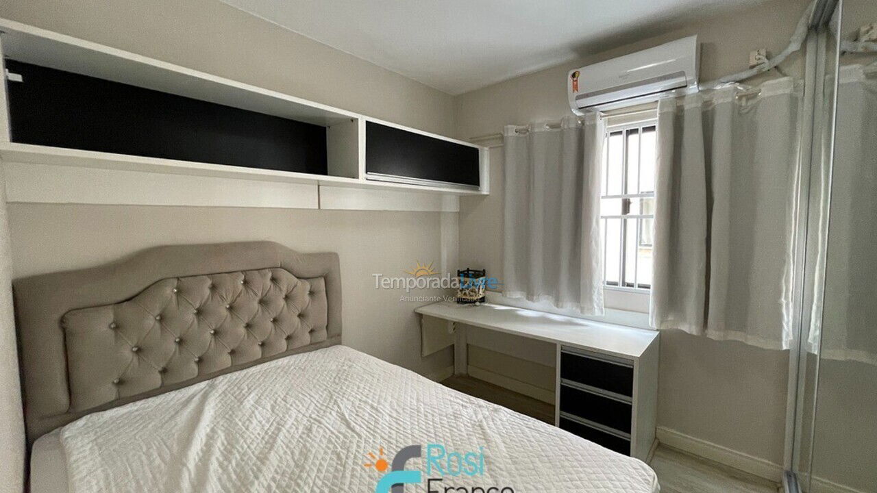 Apartment for vacation rental in Itapema (Meia Praia Frente Mar)
