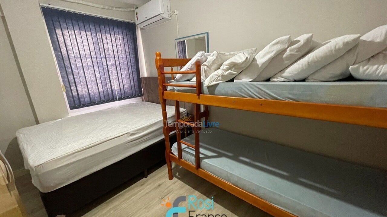Apartment for vacation rental in Itapema (Meia Praia Frente Mar)