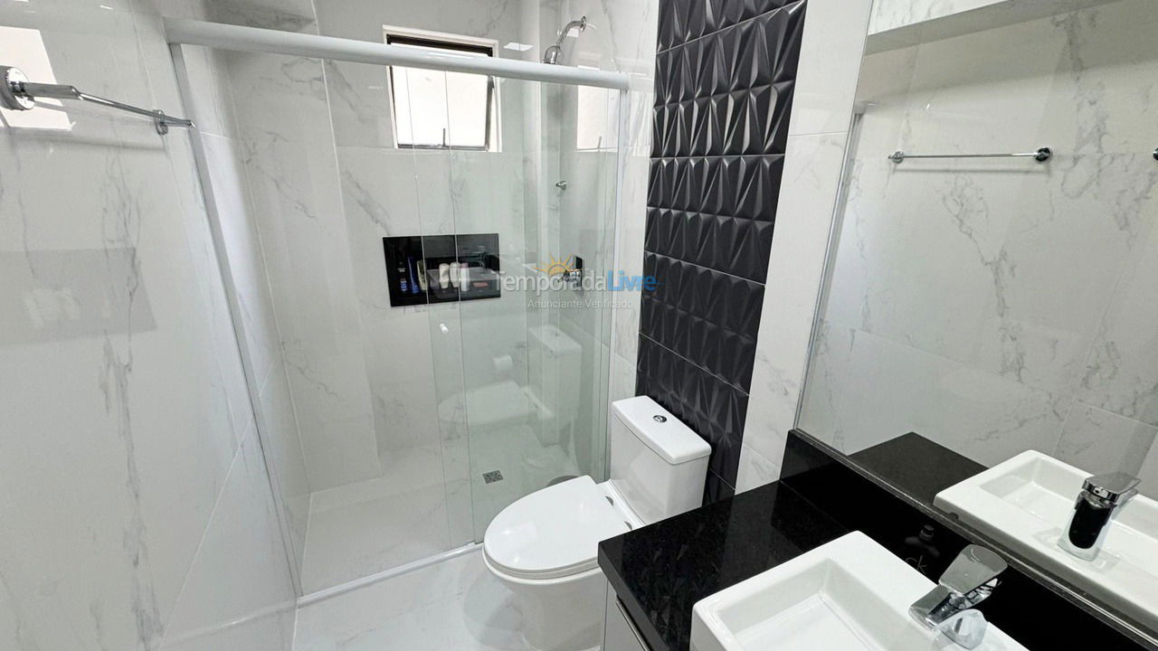Apartamento para aluguel de temporada em Balneário Camboriú (Praia Central)