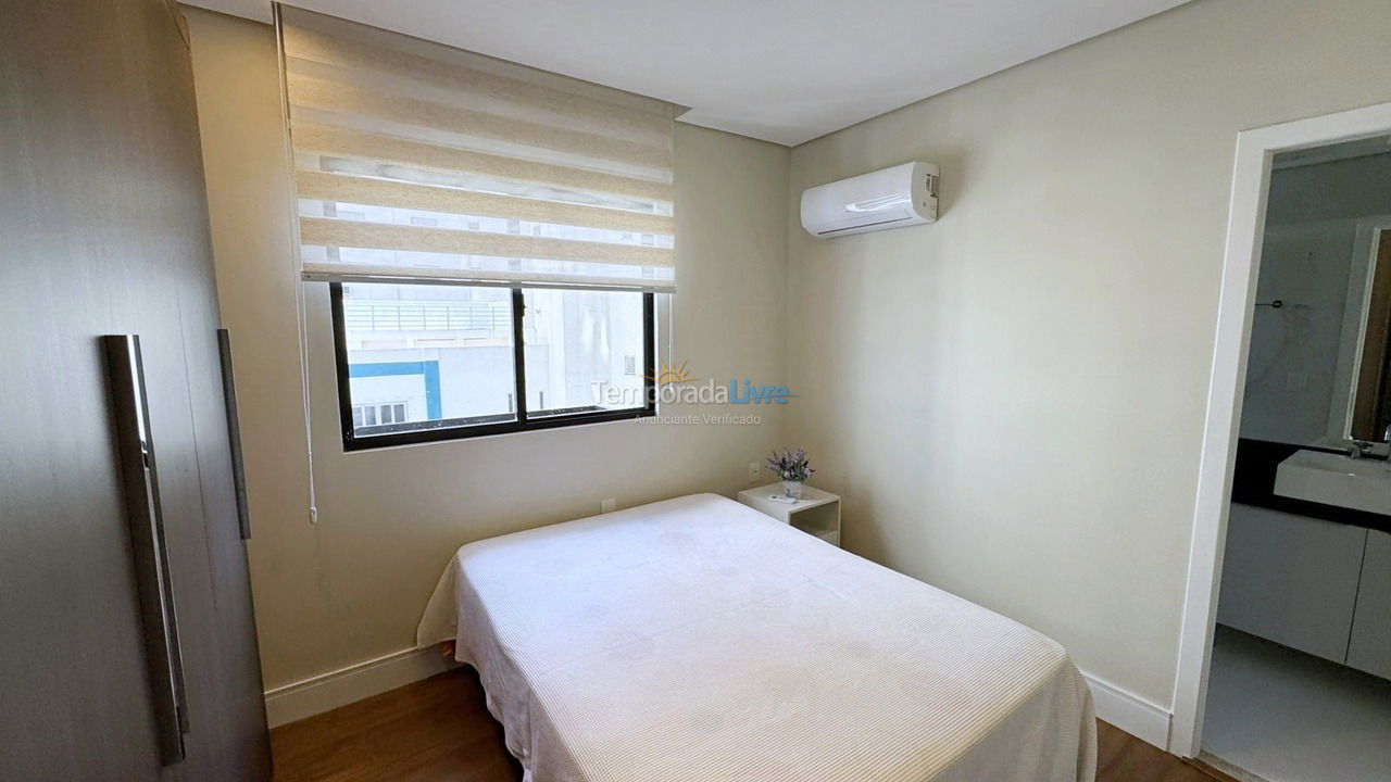 Apartamento para aluguel de temporada em Balneário Camboriú (Praia Central)