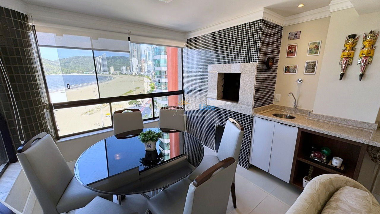 Apartamento para aluguel de temporada em Balneário Camboriú (Praia Central)