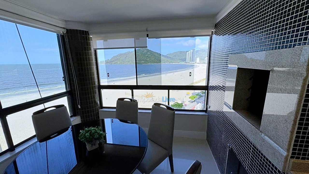 Apartamento para aluguel de temporada em Balneário Camboriú (Praia Central)