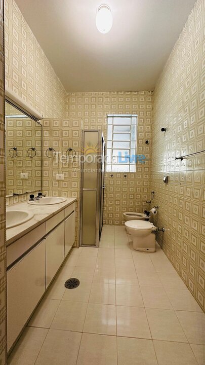 Casa para aluguel de temporada em Campos do Jordão (Jardim Toriba)
