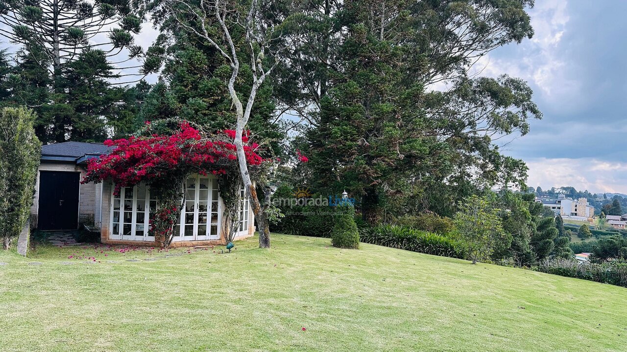 Casa para aluguel de temporada em Campos do Jordão (Capivari)